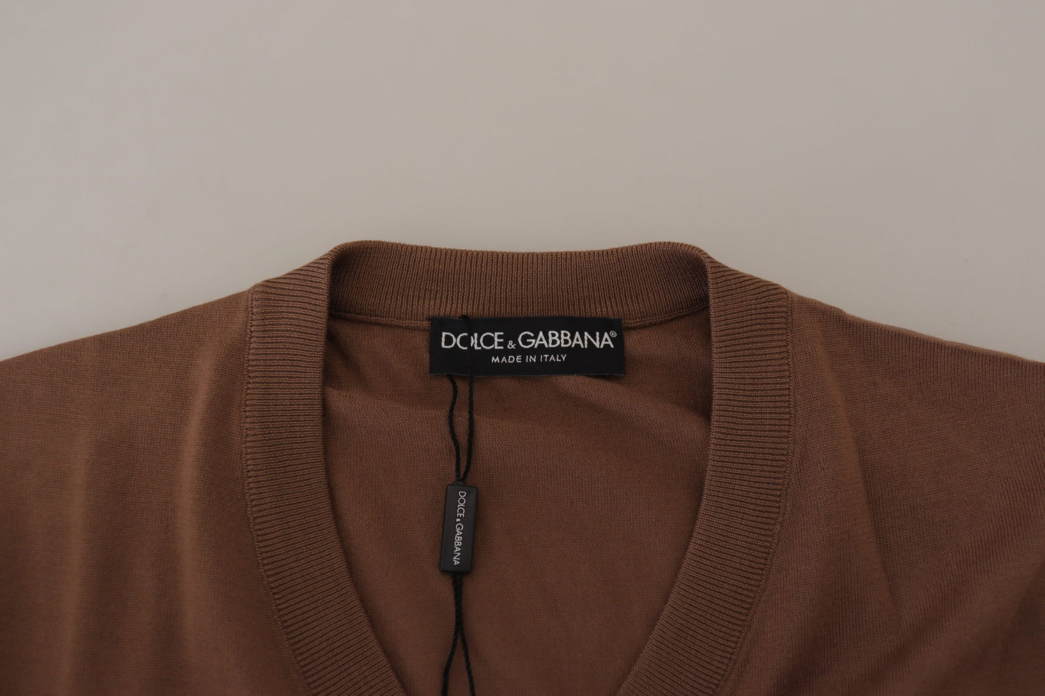 Dolce &amp; Gabbana Elegant Virgin Wool V-Neck Pullover Sweater