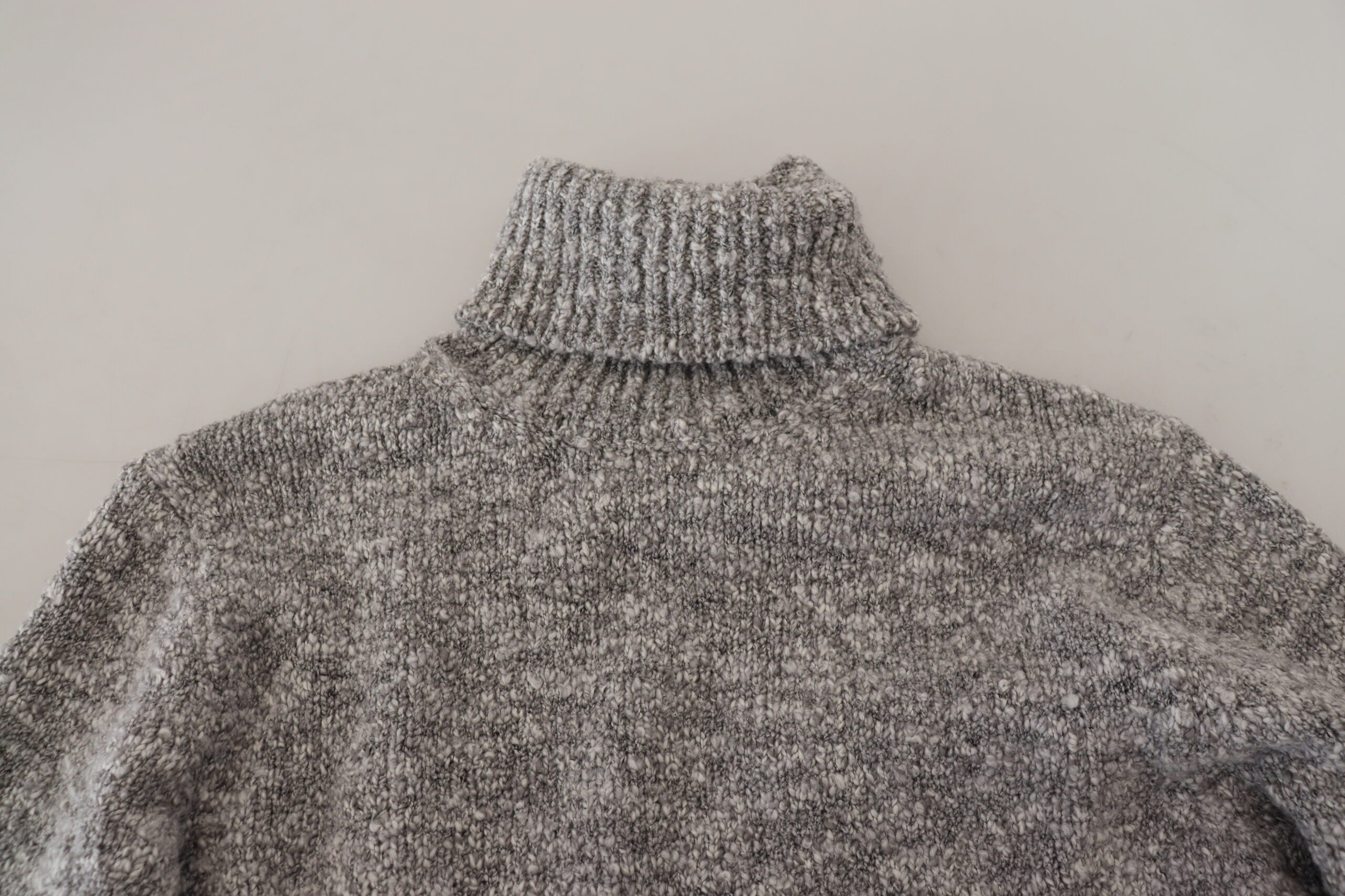 Dolce &amp; Gabbana Elegant Gray Wool-Blend Turtleneck Sweater