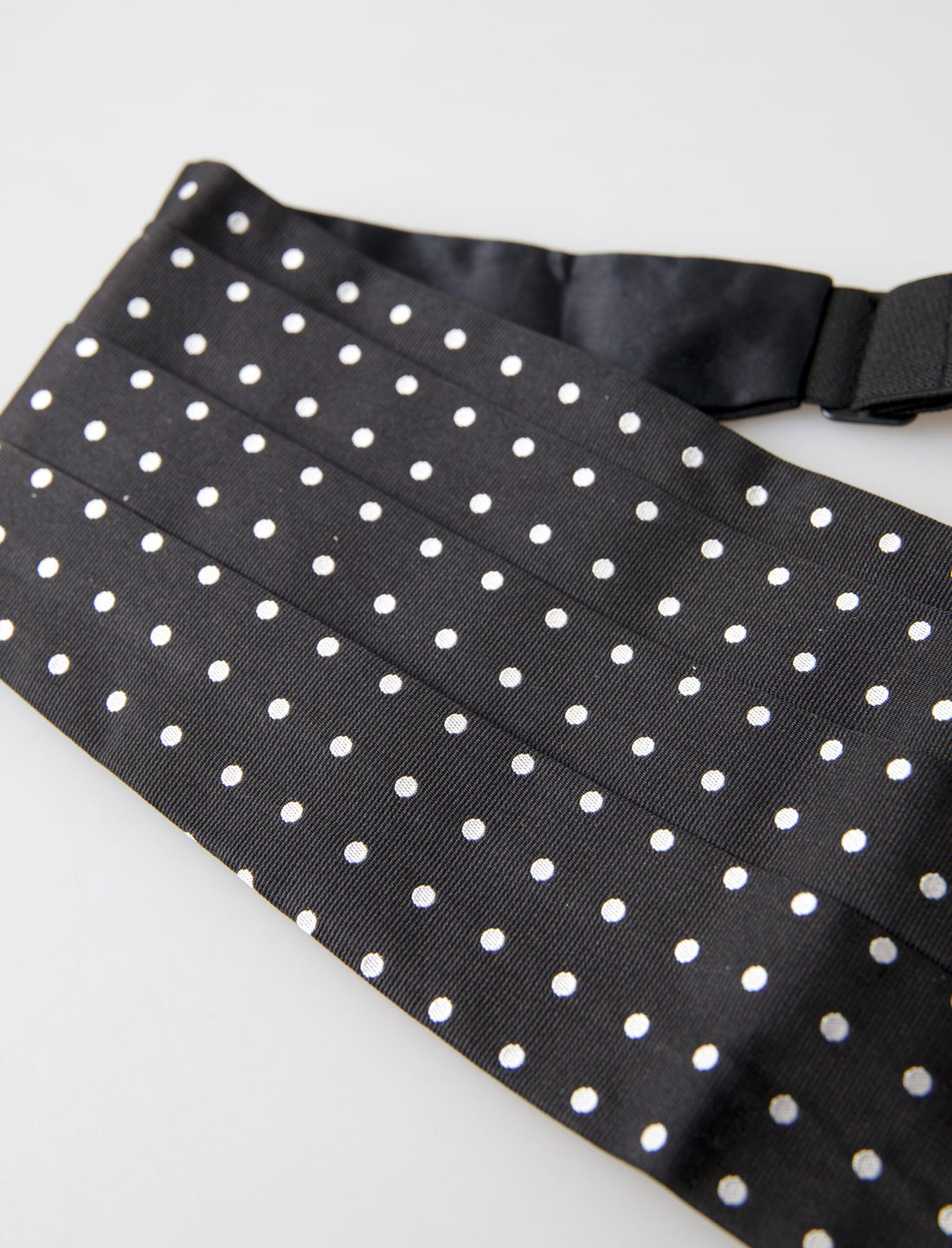 Dolce &amp; Gabbana Elegant Silk Black &amp; White Polka Dot Cummerbund